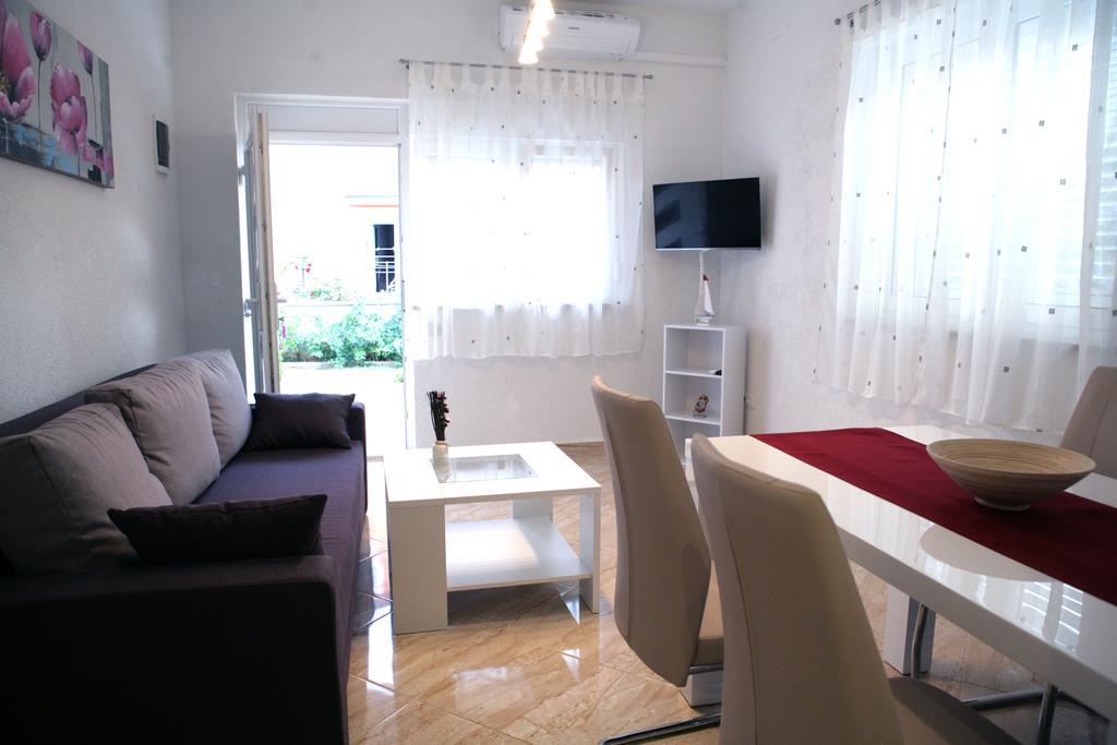 Porta Anna Apartments 梅杜林 外观 照片
